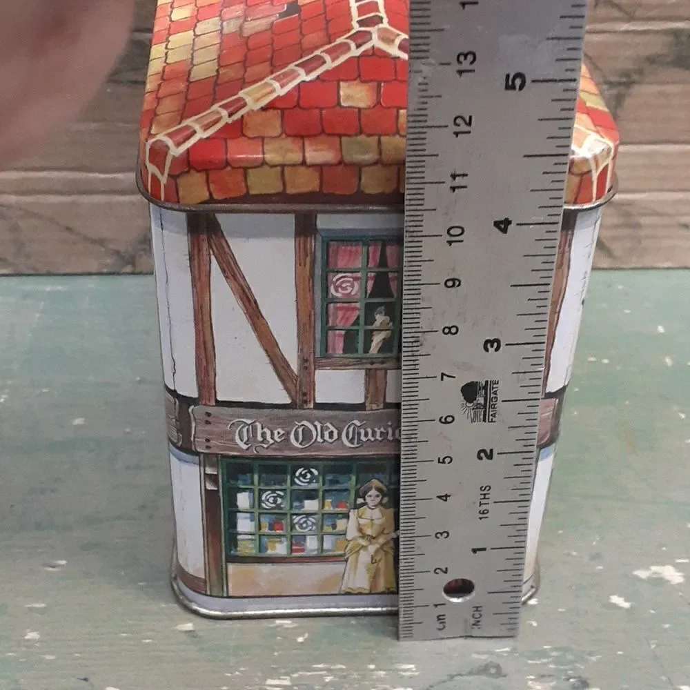 Bundle of 3 vintage coffee scenic tins.‎